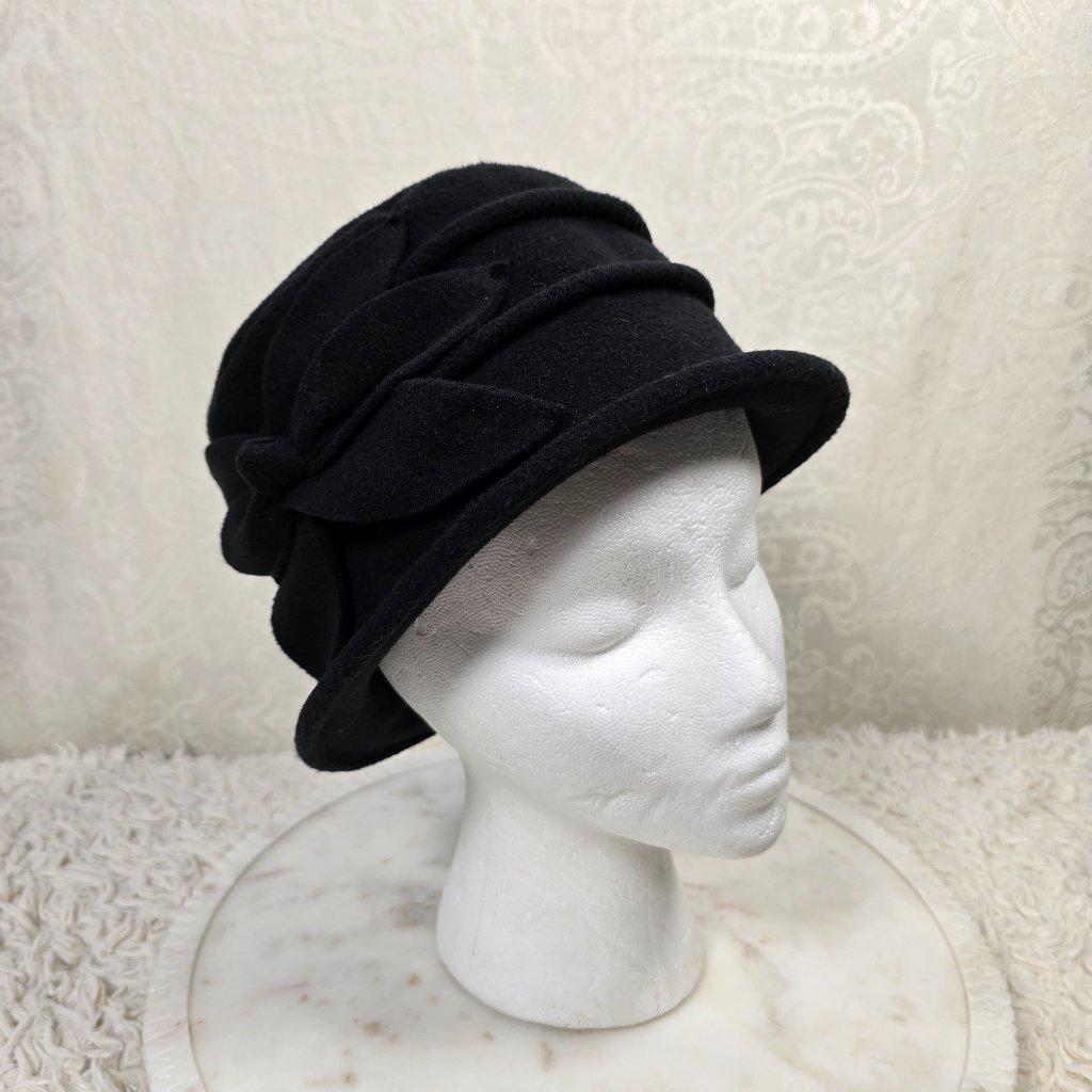 Hats Scarves And More Vintage Style Black Cloche Hat
